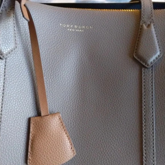 Elegant Tory Burch Gray Tote Bag - Picture 2 of 5